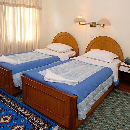 Hotel Blue Heaven Pokhara Ngoại thất bức ảnh