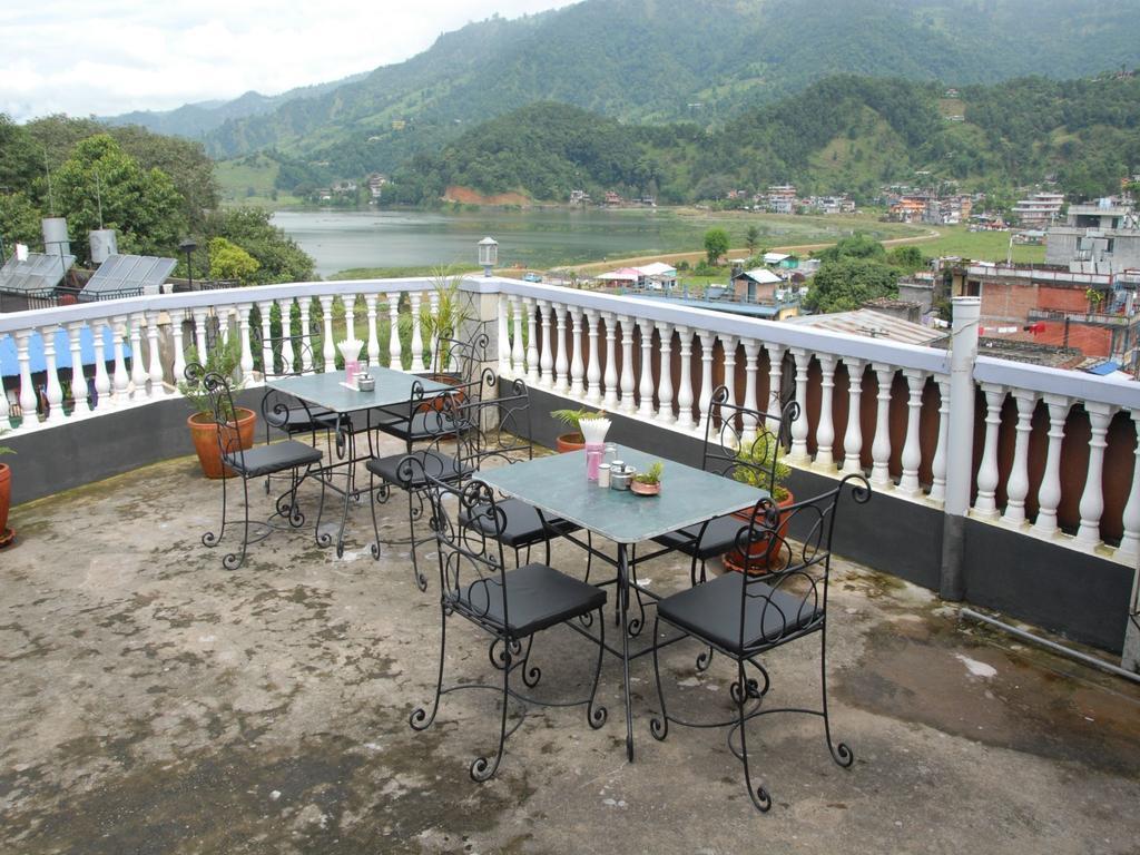 Hotel Blue Heaven Pokhara Ngoại thất bức ảnh