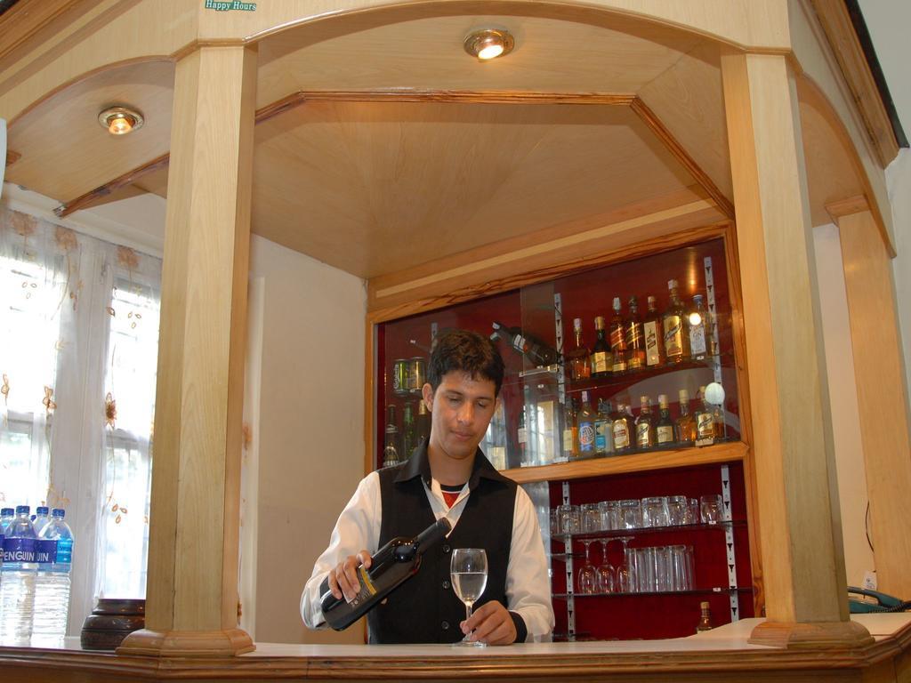Hotel Blue Heaven Pokhara Ngoại thất bức ảnh