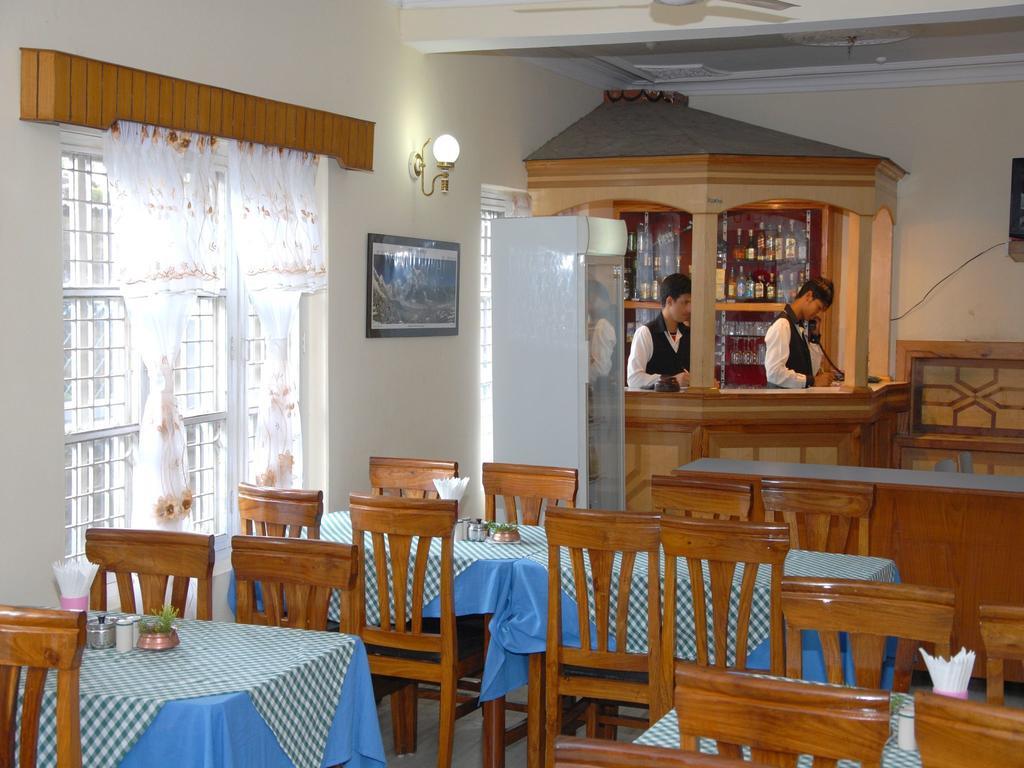 Hotel Blue Heaven Pokhara Ngoại thất bức ảnh
